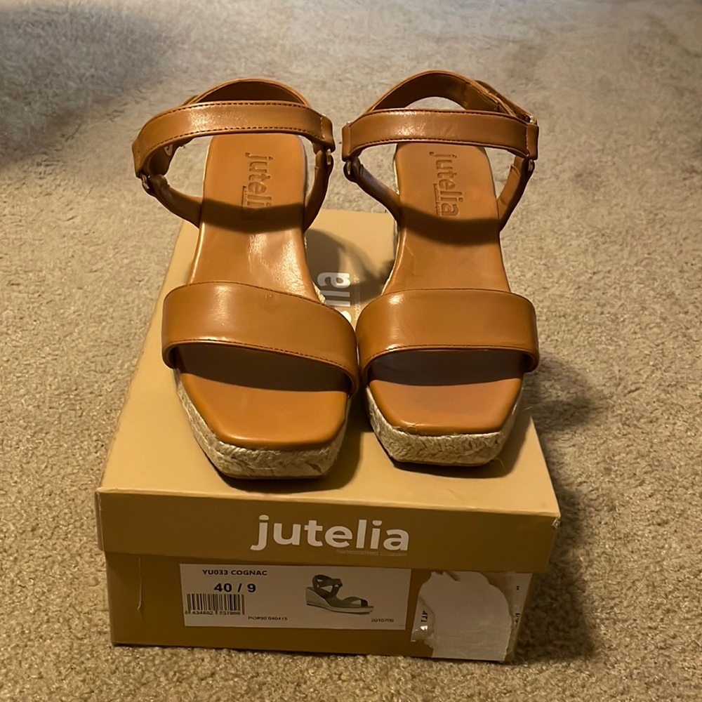 Jutelia Brand Cognac color Women’s Espadrilles..Size 9